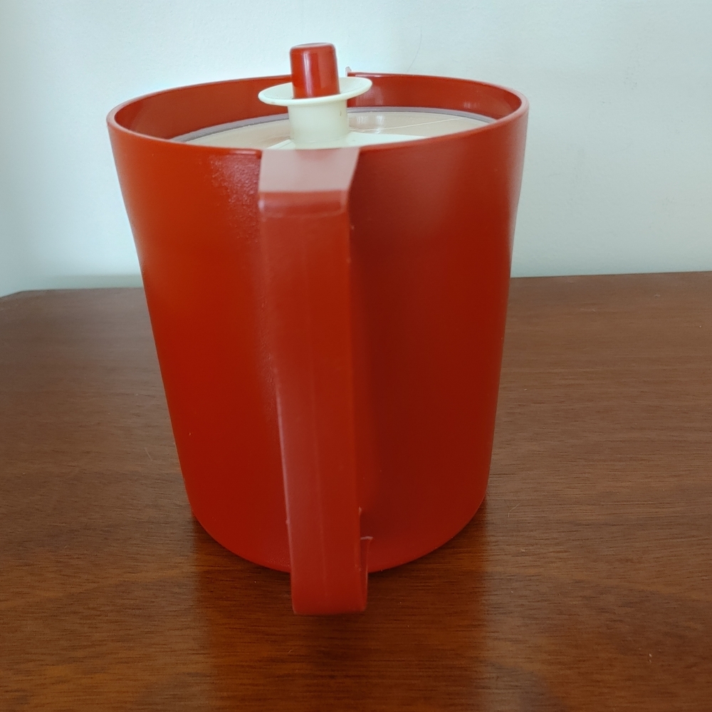 Red Pitcher with Lid - Picture 3 of 9